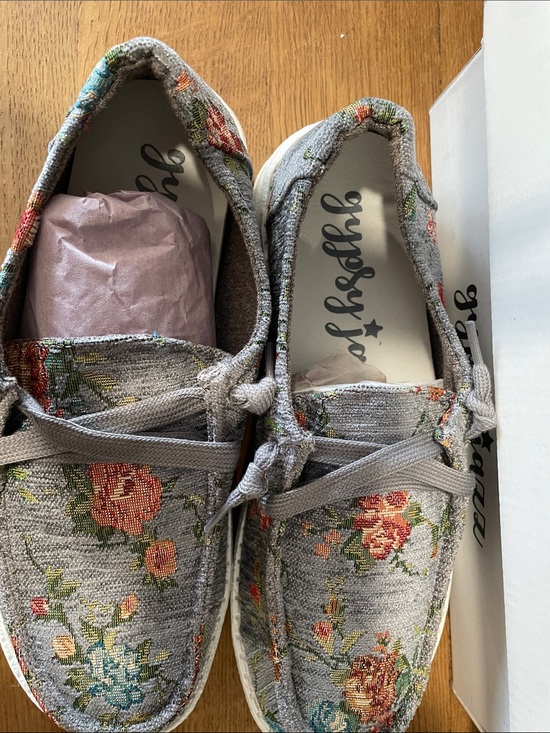 Gypsy Jazz Gray Floral Knit Slip-On Flats